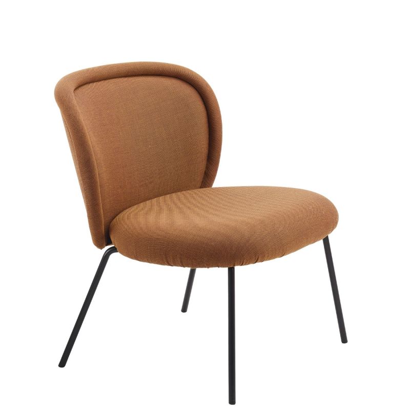 Ona Cocktail Stuhl von Freifrau Manufaktur, brauner Stoffbezug, schwarze Metallbeine, moderner Sessel.